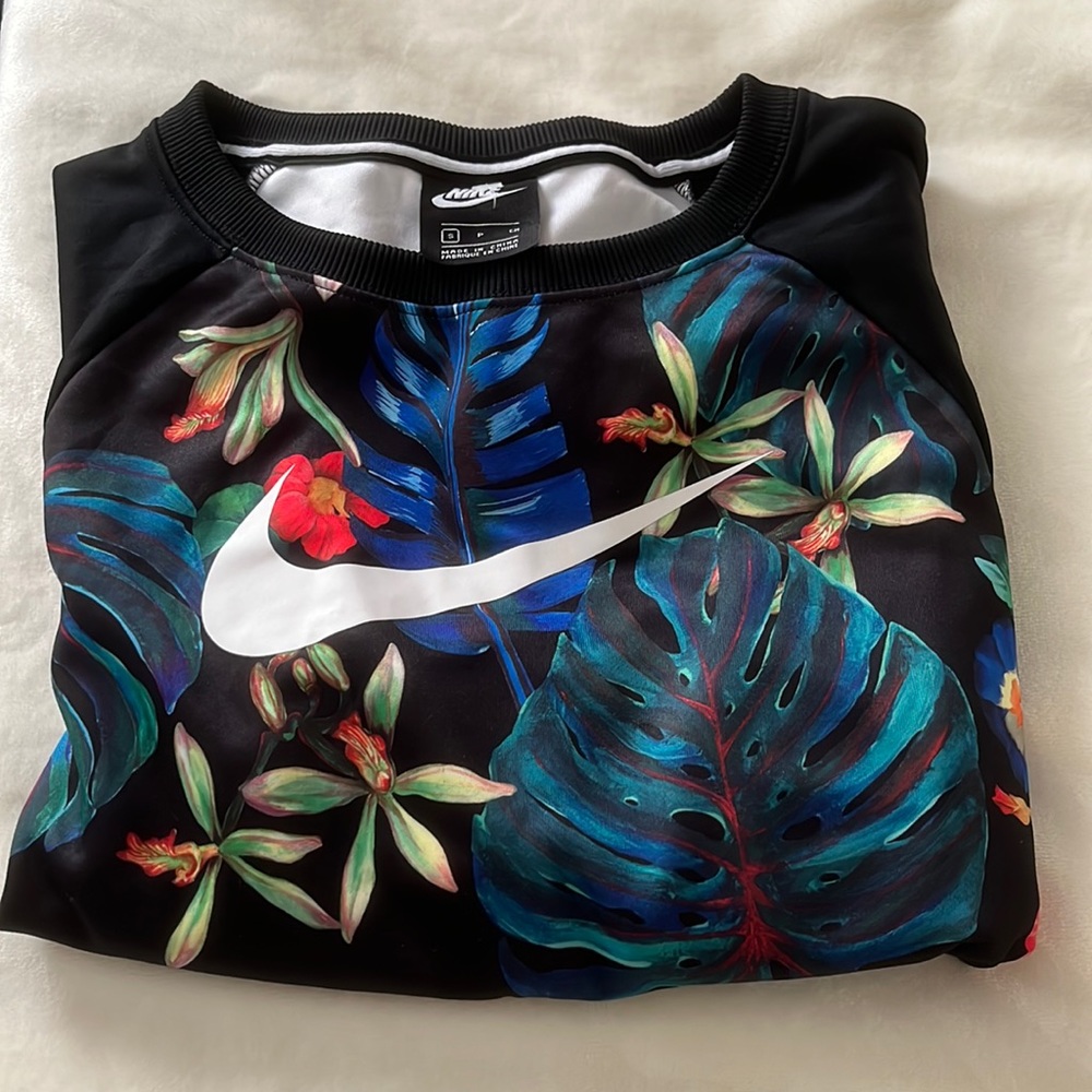 Nike crop top